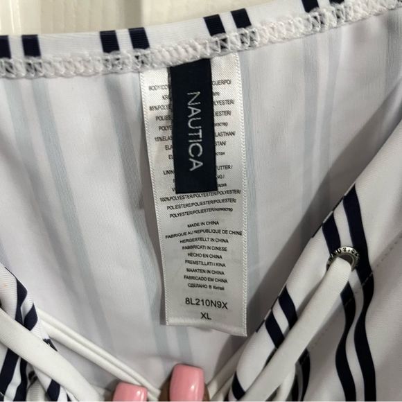 Nautica Stripe Swim top Xl - Picture 4 of 6